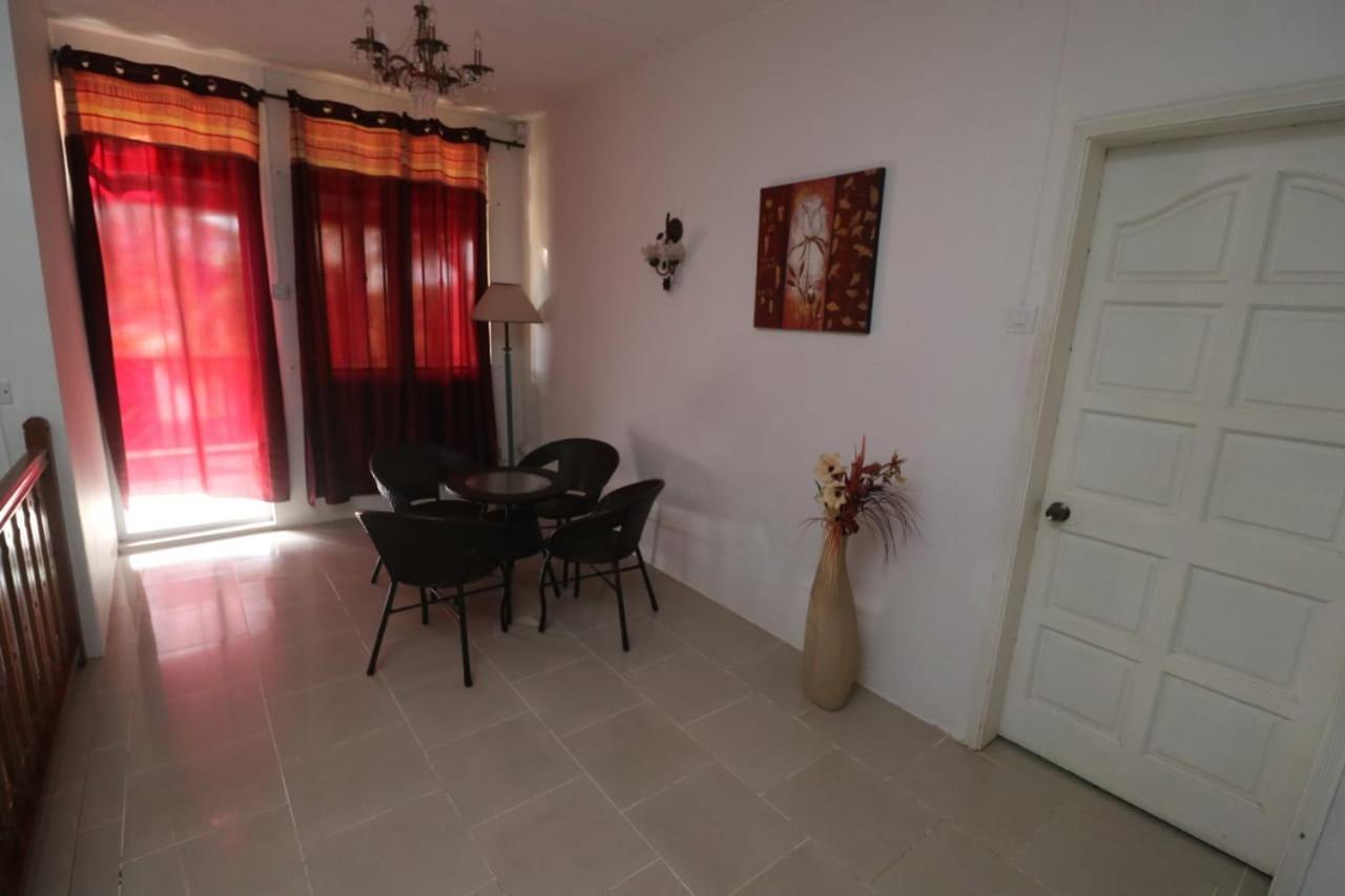 Isola Bella Luxury Villa La Gaulette Εξωτερικό φωτογραφία