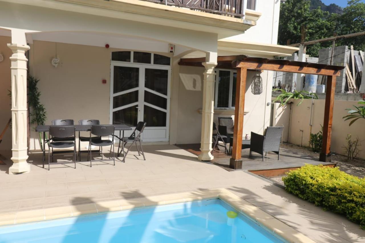 Isola Bella Luxury Villa La Gaulette Εξωτερικό φωτογραφία